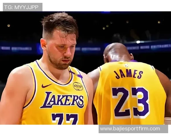 东契奇豪取45分11篮板14助攻三双詹姆斯点赞分享数据海报展现友谊