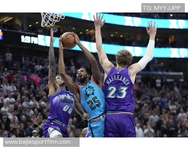 福克斯盛赞巴恩斯进攻表现认为其对球队至关重要